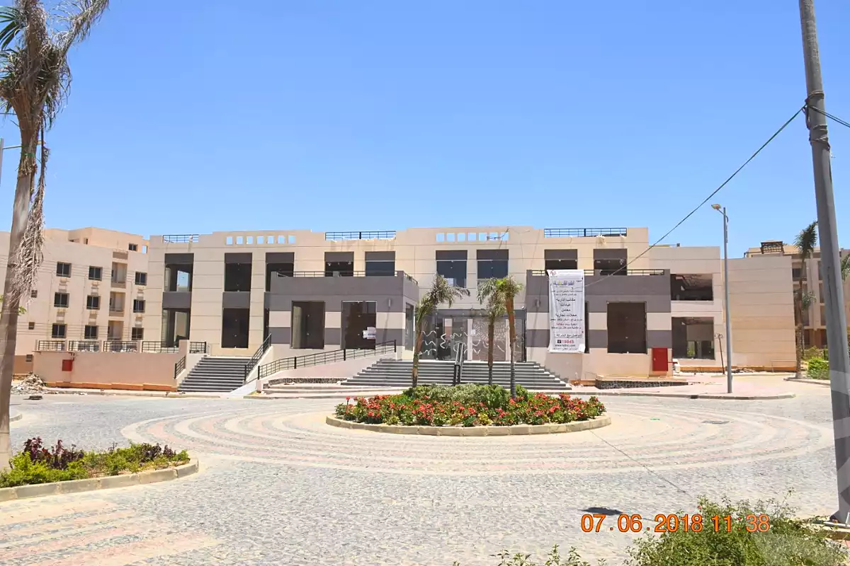 https://aqarmap.com.eg/ar/listing/2126450-projects-eshraqa-mall
