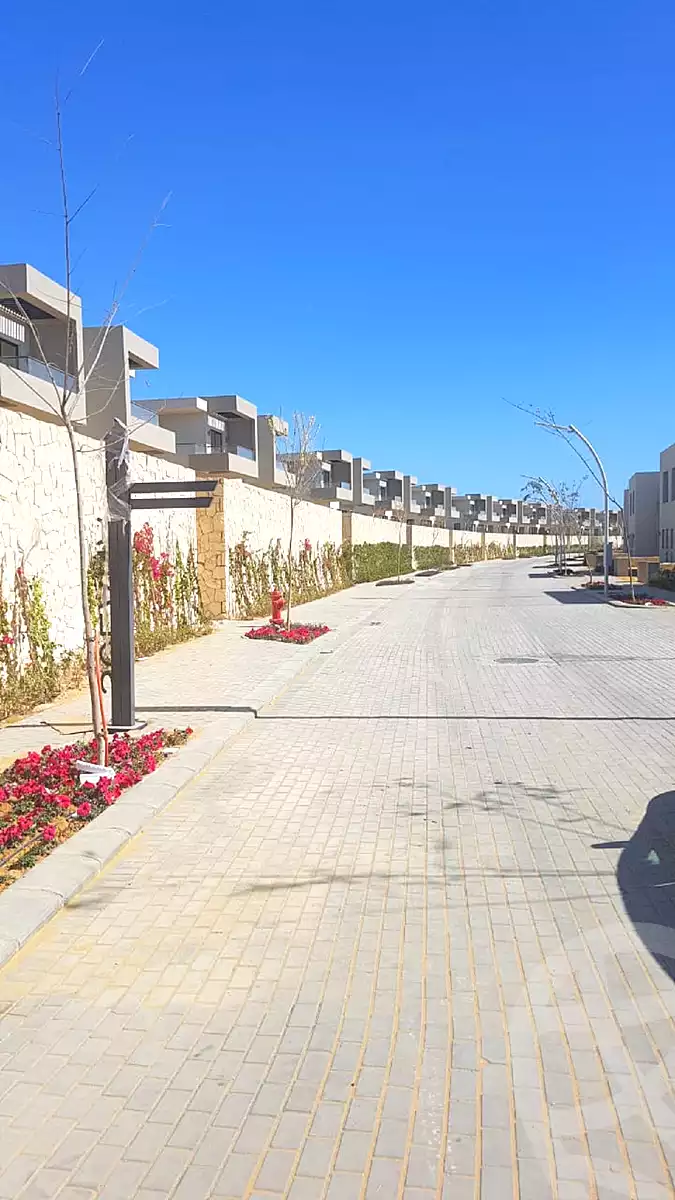 https://aqarmap.com.eg/ar/listing/2592503-projects-azha
