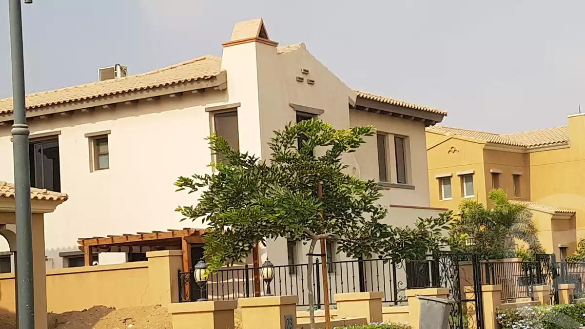 https://aqarmap.com.eg/en/listing/2647401-for-rent-cairo-new-cairo-compounds-mivida