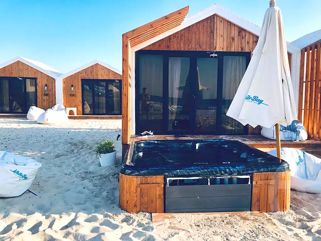 https://aqarmap.com.eg/en/listing/2607388-projects-white-bay-master