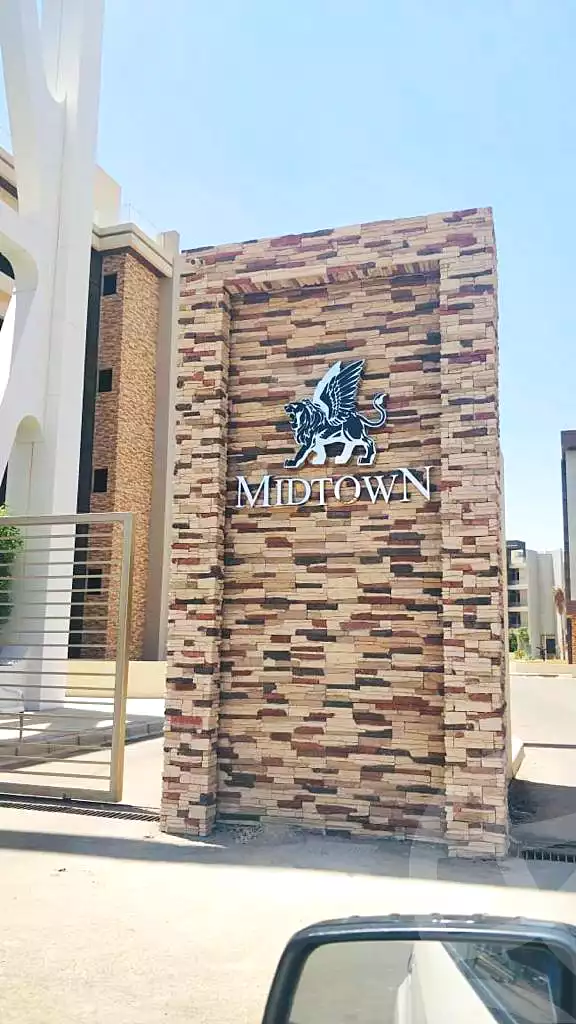 https://aqarmap.com.eg/ar/listing/2631338-projects-midtwon