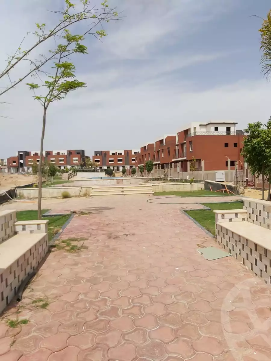 https://aqarmap.com.eg/ar/listing/2657029-for-sale-cairo-el-sheikh-zayed-city-compounds-in-sheikh-zayed-continental-residence