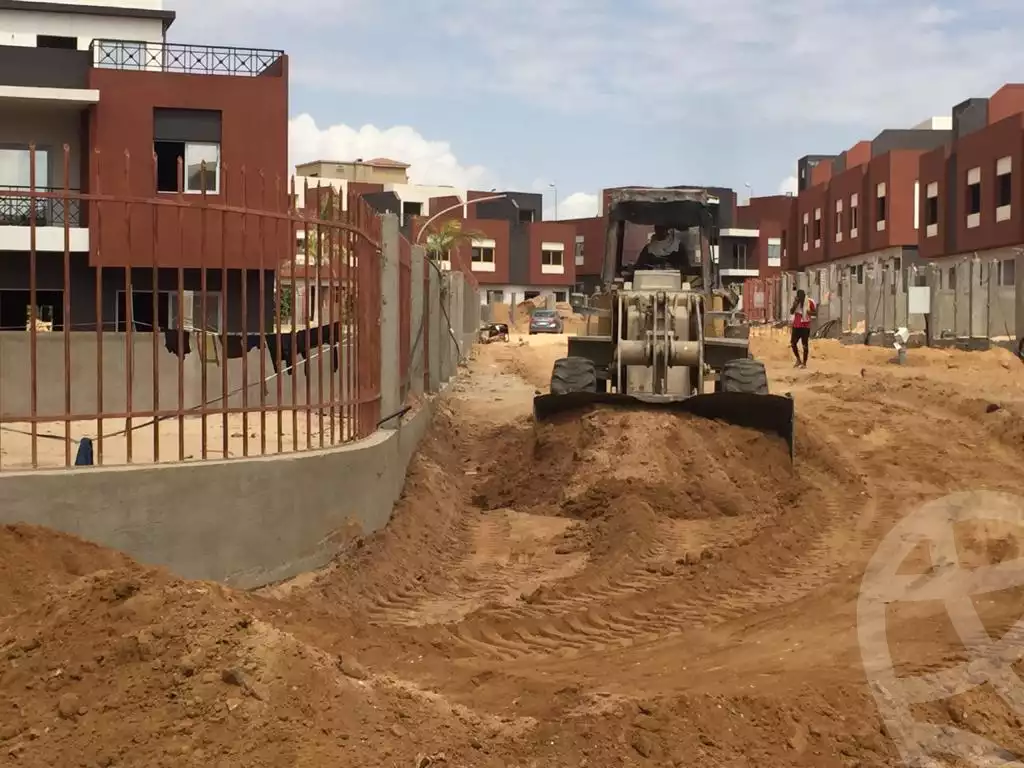 https://aqarmap.com.eg/ar/listing/2657029-for-sale-cairo-el-sheikh-zayed-city-compounds-in-sheikh-zayed-continental-residence