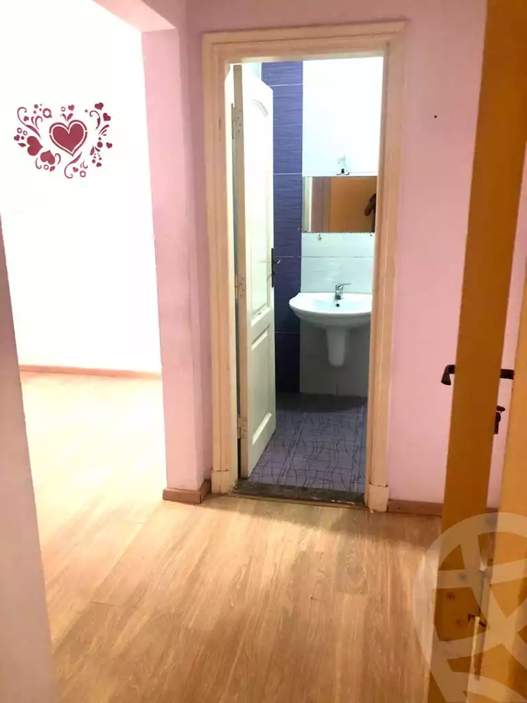 https://aqarmap.com.eg/ar/listing/2808030-for-sale-cairo-el-maadi-autostrad