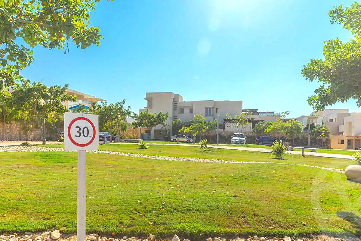 https://aqarmap.com.eg/en/listing/2825011-projects-hacienda-white