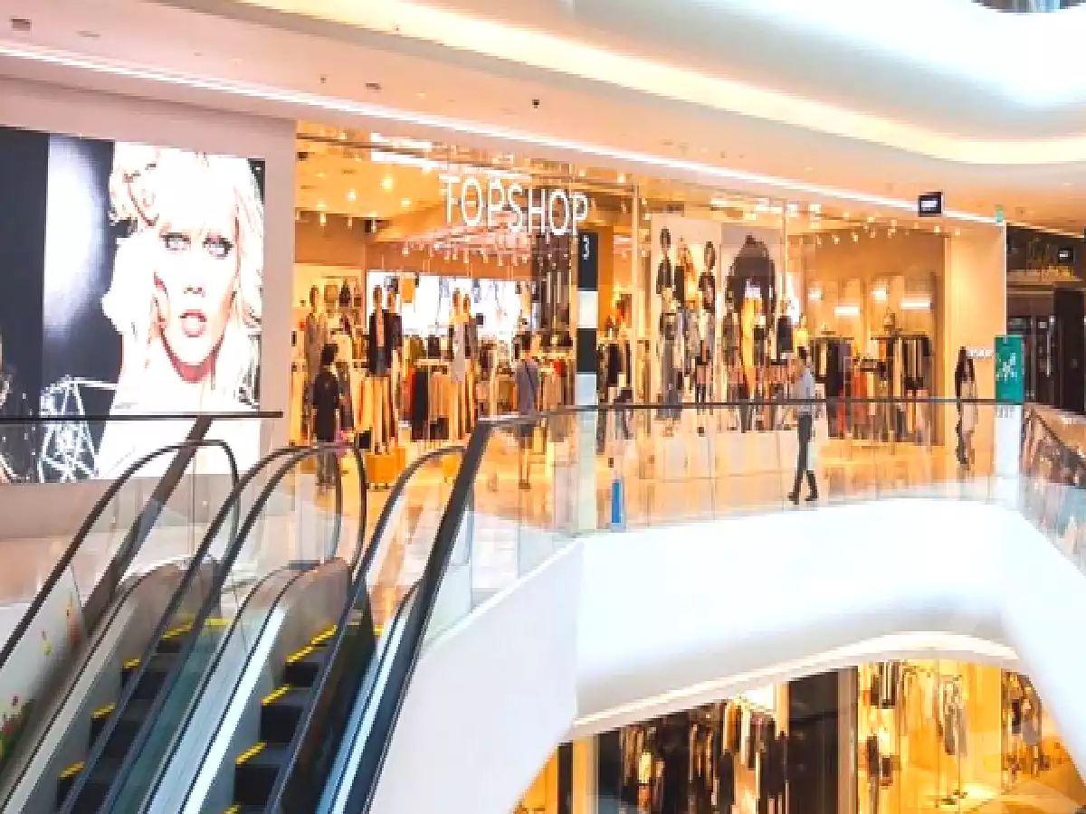 https://aqarmap.com.eg/en/listing/2843560-projects-october-festival-city-mall