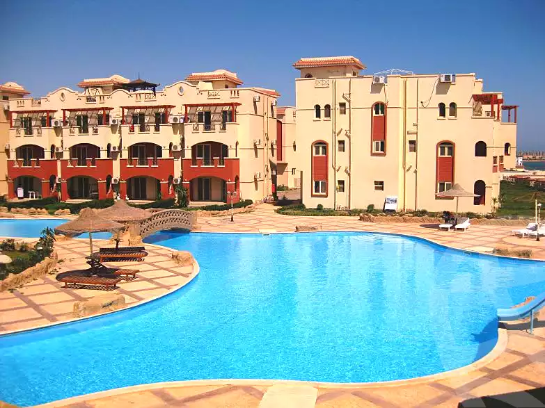 https://aqarmap.com.eg/ar/listing/2868340-projects-la-sierena-red-carpet