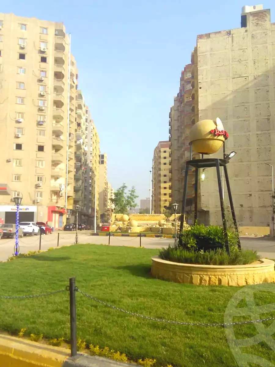 https://aqarmap.com.eg/ar/listing/3739578-for-sale-cairo-el-haram-el-maryotya-shr-hmd-dyf-llh