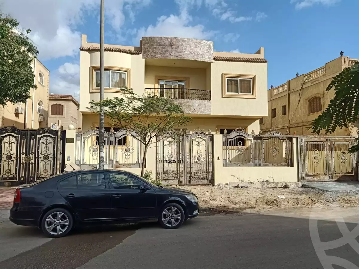 https://aqarmap.com.eg/ar/listing/3893654-for-sale-cairo-el-sheikh-zayed-city-compounds-in-sheikh-zayed-el-yasmeen-compound