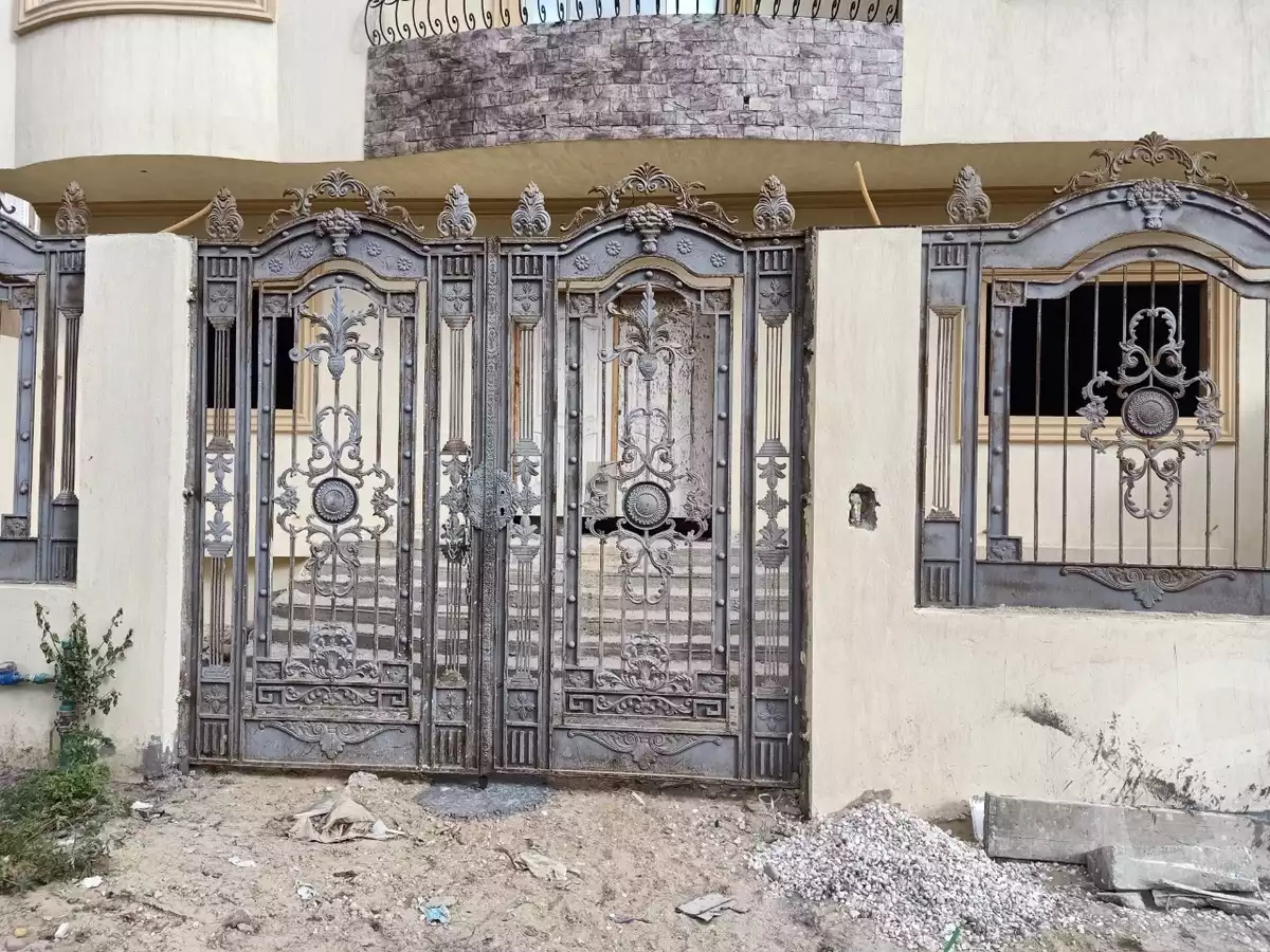 https://aqarmap.com.eg/ar/listing/3893654-for-sale-cairo-el-sheikh-zayed-city-compounds-in-sheikh-zayed-el-yasmeen-compound