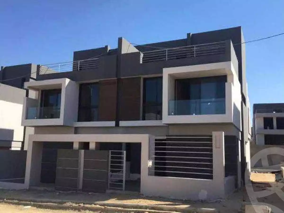 https://aqarmap.com.eg/en/listing/6282869-for-sale-cairo-el-sheikh-zayed-city-compounds-el-patio-zahraa