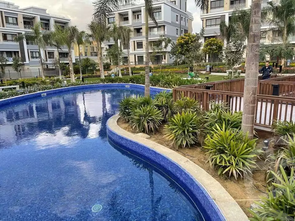 https://aqarmap.com.eg/ar/listing/4170912-for-sale-cairo-el-sheikh-zayed-city-compounds-in-sheikh-zayed-beverly-hills