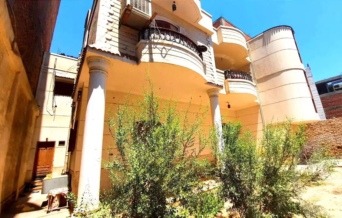 https://aqarmap.com.eg/ar/listing/3745140-for-sale-aswan-kom-ombo-kom-ambu-city