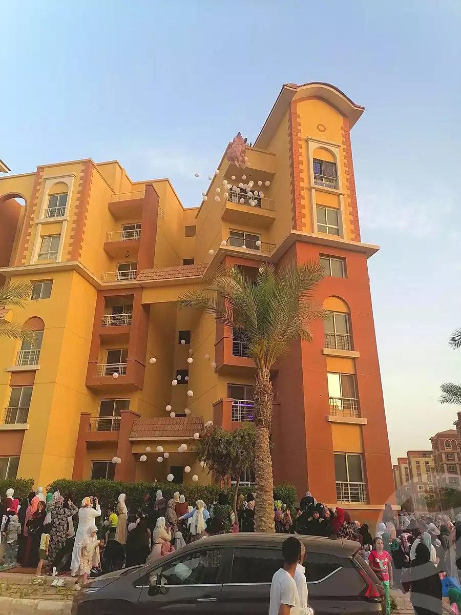 https://aqarmap.com.eg/ar/listing/3379148-for-rent-cairo-6th-of-october-new-october-djlh-blmz-m-mr-lmrshdy