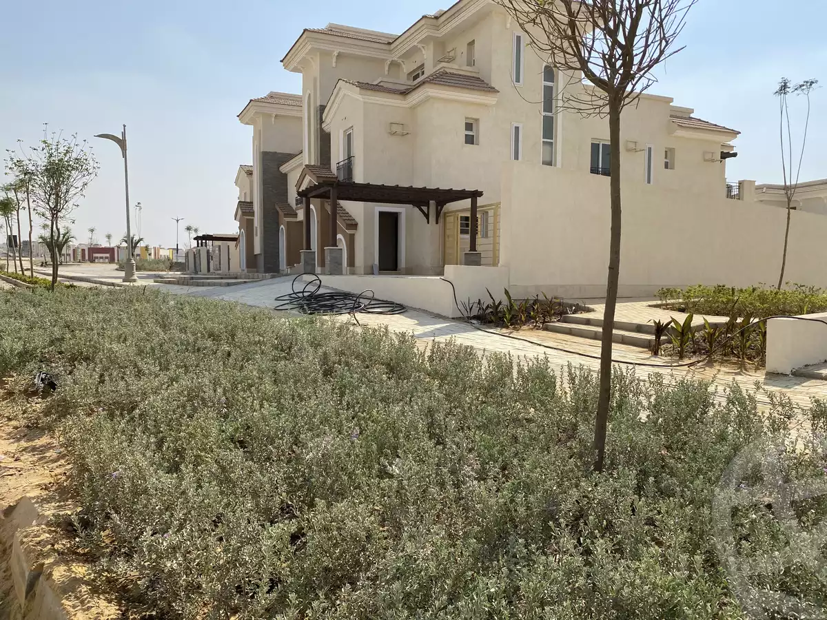 https://aqarmap.com.eg/en/listing/4108632-for-sale-cairo-new-administrative-capital-r3-lmqsd
