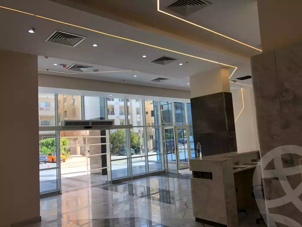 https://aqarmap.com.eg/ar/listing/3506117-for-rent-cairo-new-cairo-mohammed-nagib-axis-st