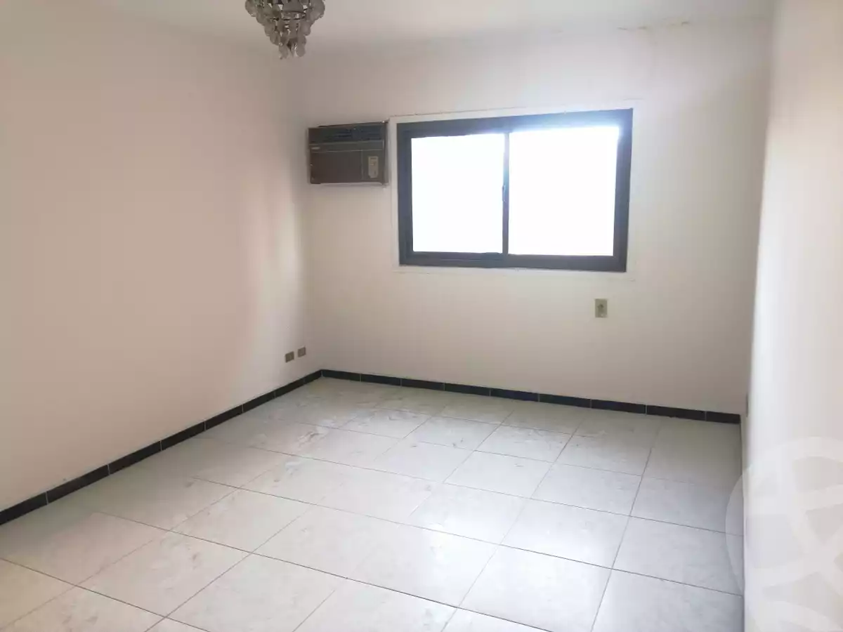 https://aqarmap.com.eg/ar/listing/4324802-for-sale-cairo-el-haram-shareaa-fatma-roshdy