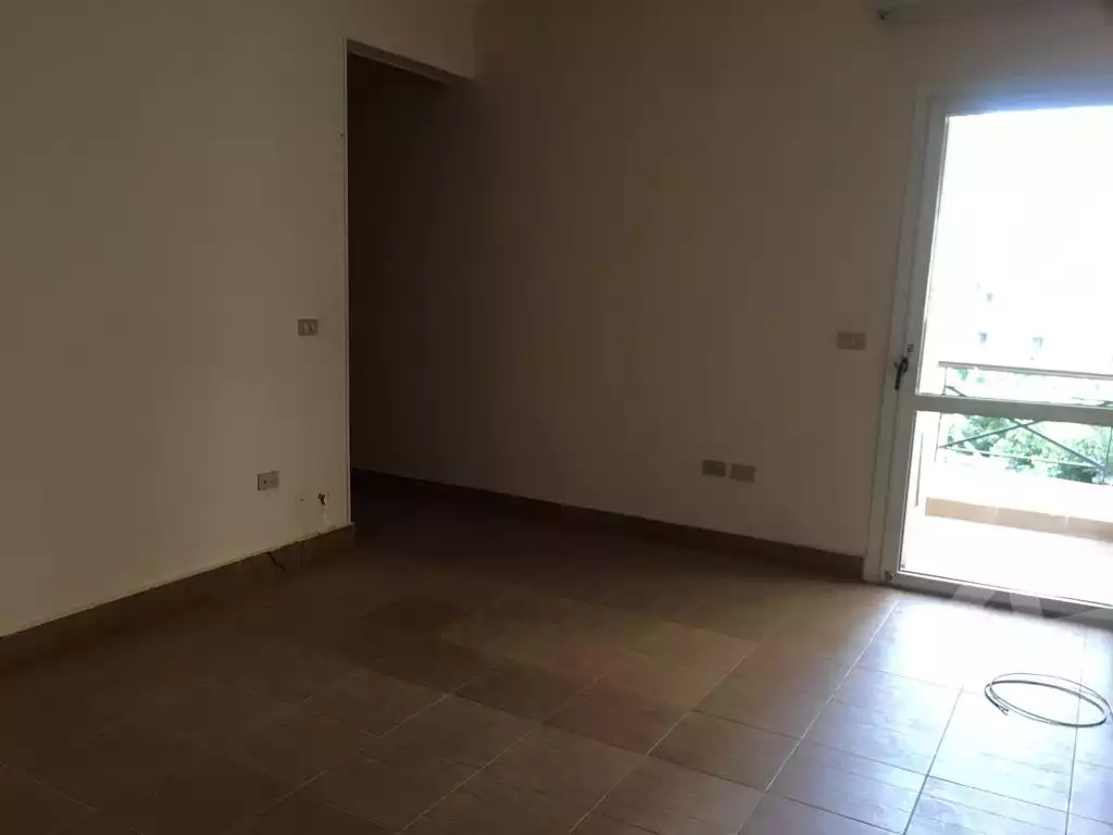 https://aqarmap.com.eg/ar/listing/3791726-for-sale-cairo-el-sheikh-zayed-city-compounds-in-sheikh-zayed-zayed-2000
