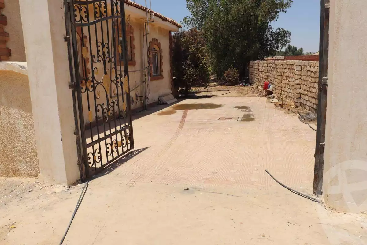 https://aqarmap.com.eg/ar/listing/3888070-for-sale-cairo-alex-cairo-desert-road-kmbwnd-fy-tryq-skndry-lshrwy-el-reef-el-oroby