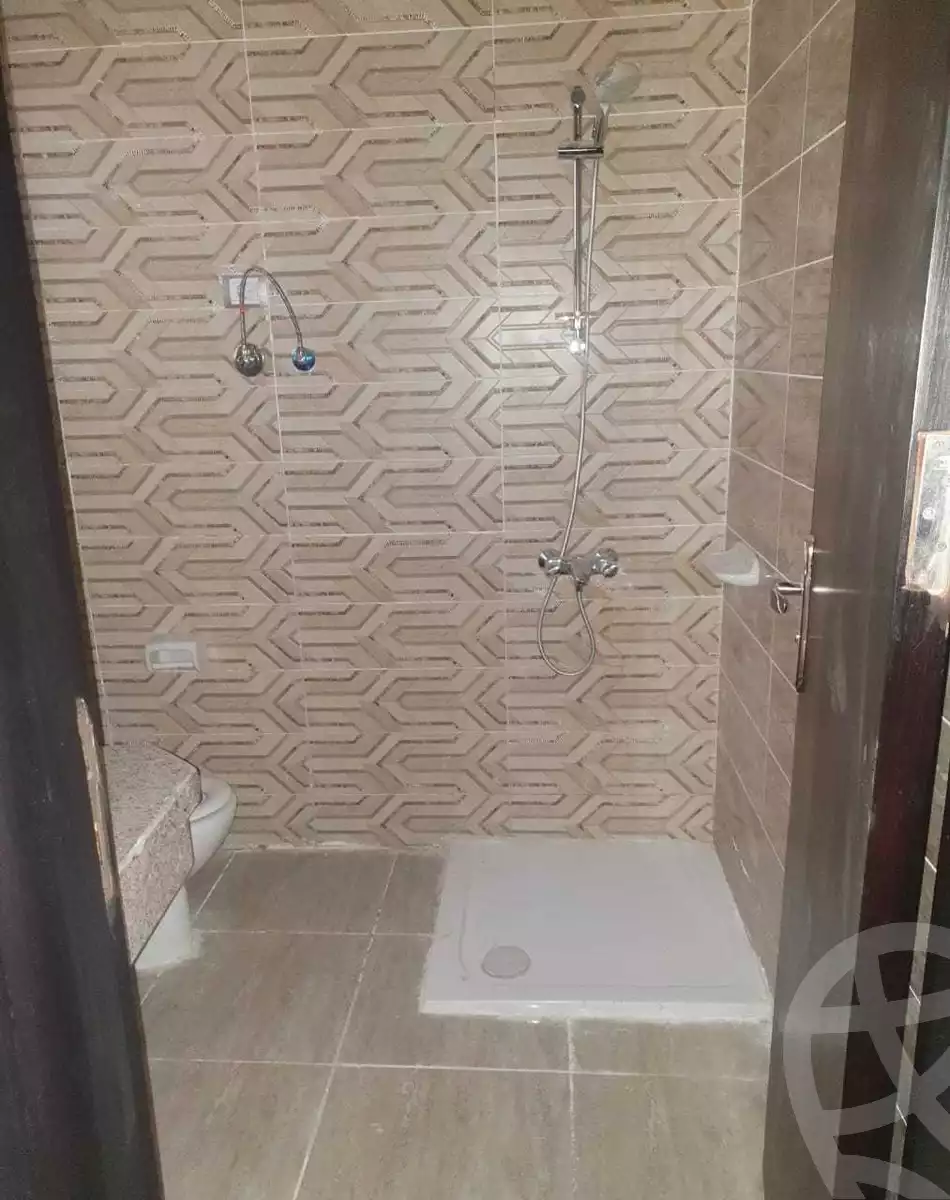 https://aqarmap.com.eg/en/listing/3543575-for-rent-cairo-new-cairo-compounds-jyd