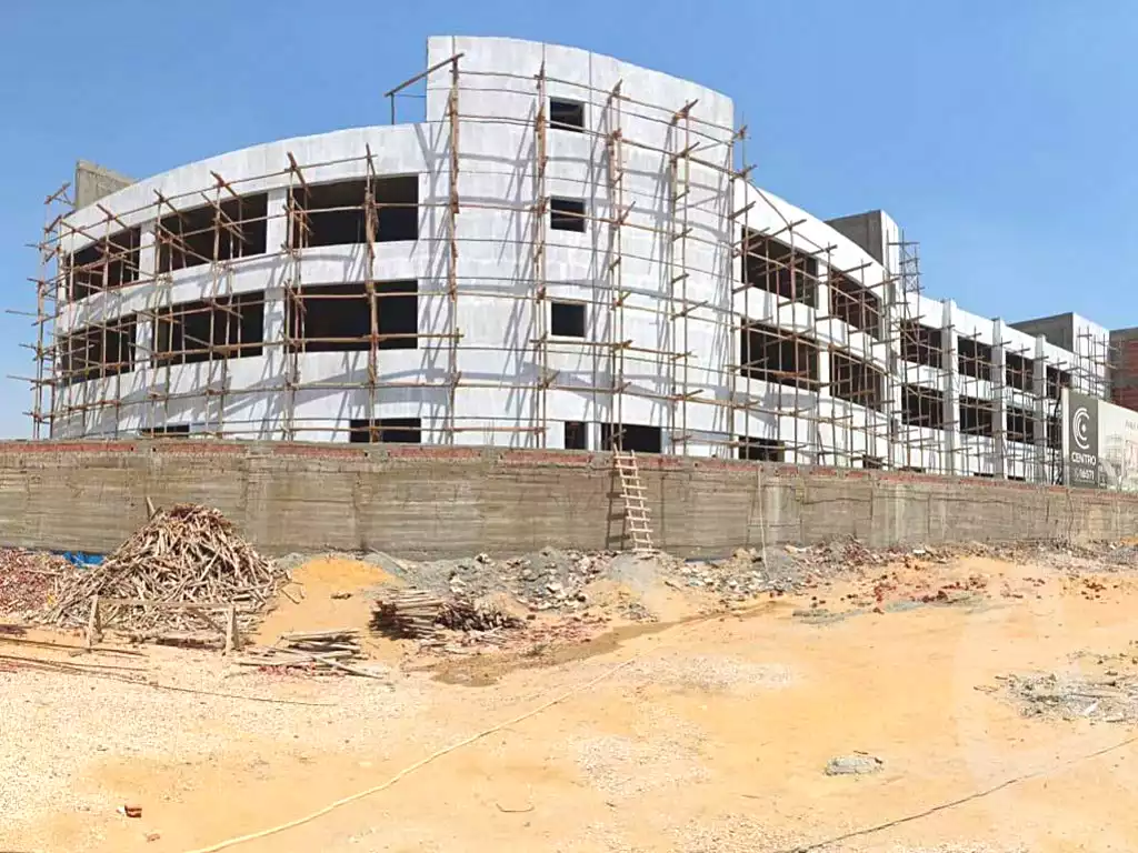 https://aqarmap.com.eg/en/listing/2827315-projects-centro-mall