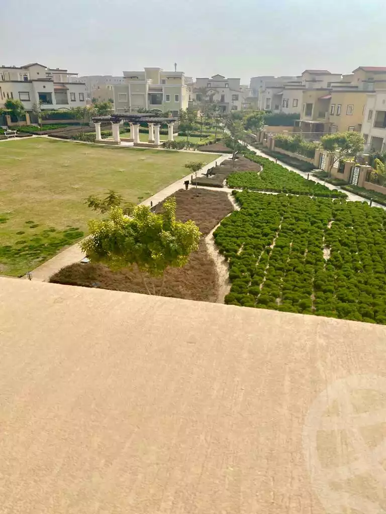 https://aqarmap.com.eg/en/listing/4026947-for-sale-cairo-new-cairo-compounds-mivida