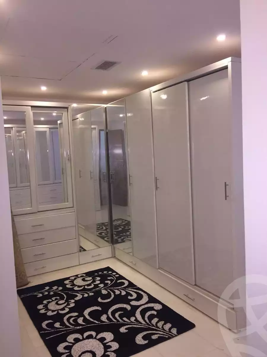 https://aqarmap.com.eg/ar/listing/4036499-for-rent-cairo-6th-of-october-compound-palm-hills-october
