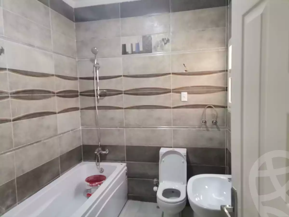 https://aqarmap.com.eg/ar/listing/3886336-for-rent-cairo-new-cairo-south-investors-zizinia-st