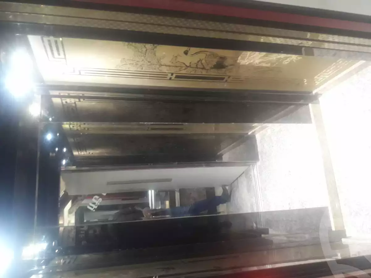 https://aqarmap.com.eg/ar/listing/3934492-for-sale-alexandria-moharram-bey-kanal-al-mahmoudeya-al-bahri-st