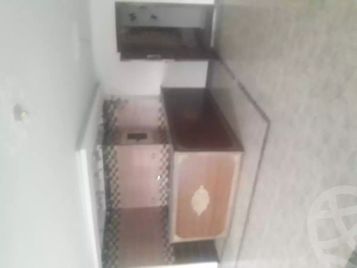 https://aqarmap.com.eg/ar/listing/3934492-for-sale-alexandria-moharram-bey-kanal-al-mahmoudeya-al-bahri-st