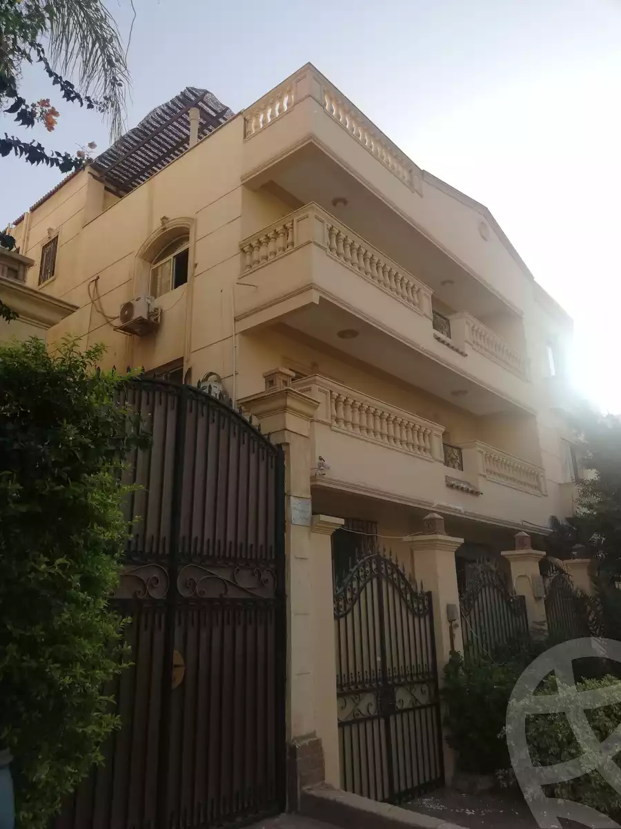 https://aqarmap.com.eg/ar/listing/3619406-for-sale-cairo-new-cairo-ltjm-lkhms-el-ahyaa-third-neighborhood-street-14