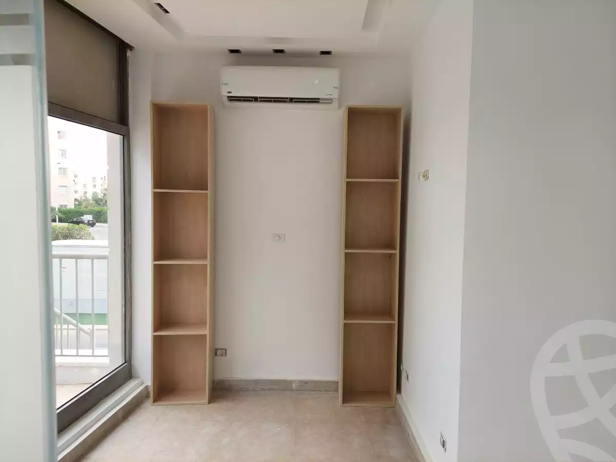 https://aqarmap.com.eg/ar/listing/3642349-for-rent-cairo-el-sheikh-zayed-city-compounds-in-sheikh-zayed-the-courtyard