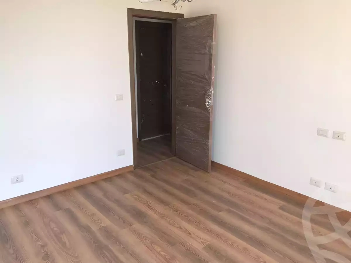 https://aqarmap.com.eg/ar/listing/3672915-for-rent-cairo-el-sheikh-zayed-city-compounds-swdyk-wyst