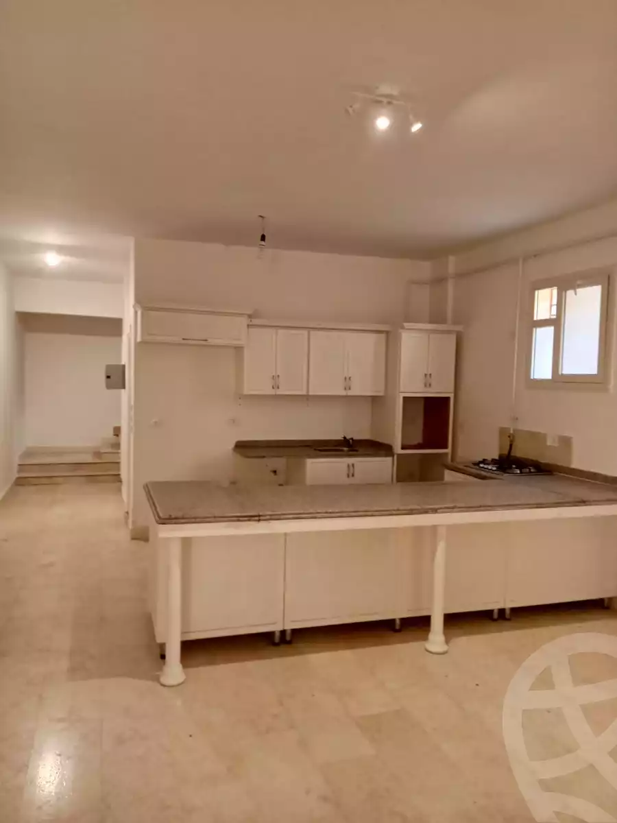 https://aqarmap.com.eg/en/listing/3678697-for-rent-cairo-new-cairo-first-settlement-mhwr-mstfy-kml