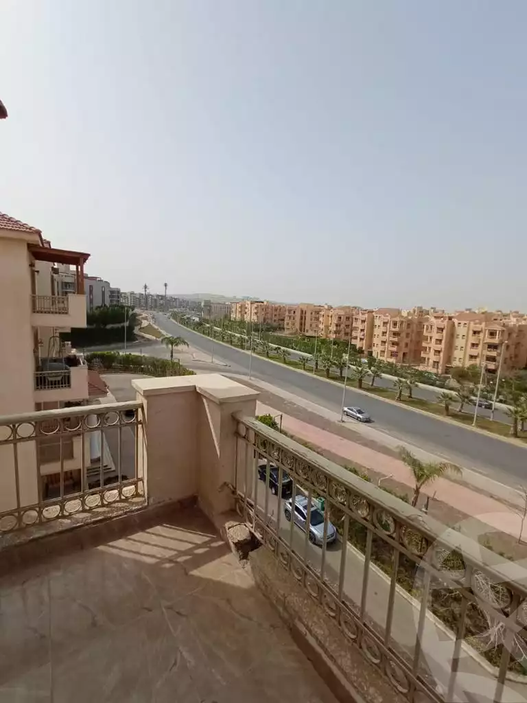 https://aqarmap.com.eg/ar/listing/3685126-for-sale-cairo-el-sheikh-zayed-city-compounds-greens