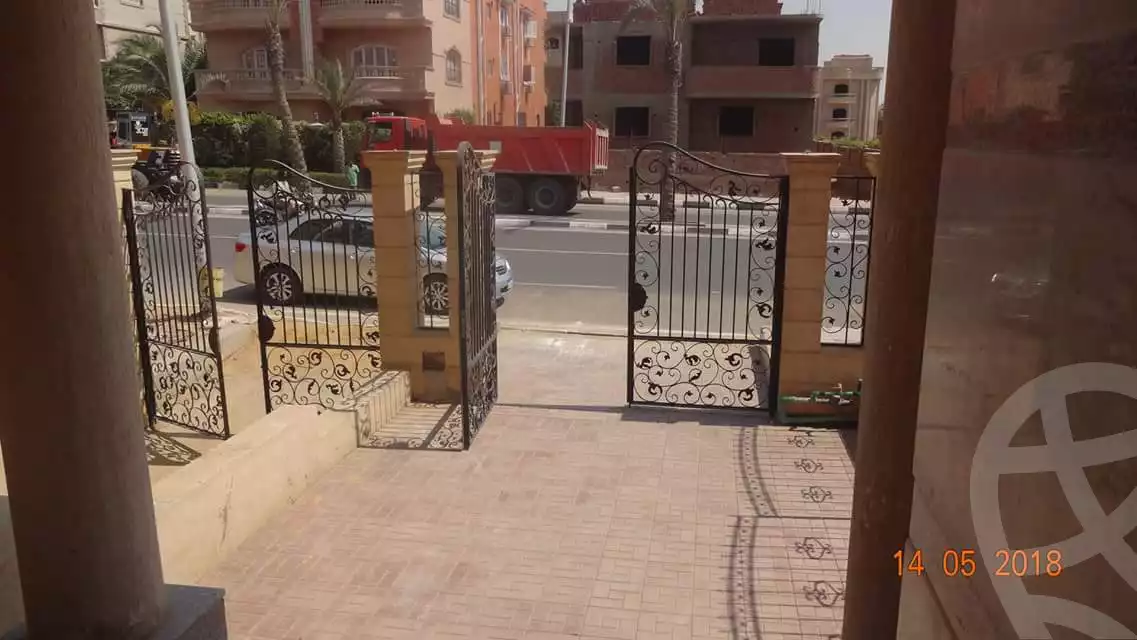 https://aqarmap.com.eg/ar/listing/4026106-for-sale-cairo-el-shorouk-lhy-lwl-shrq-neighborhood-1