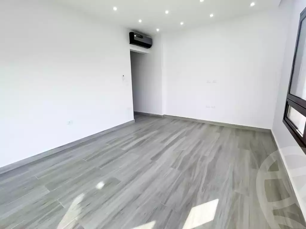https://aqarmap.com.eg/ar/listing/3685954-for-rent-cairo-el-sheikh-zayed-city-compounds-kmbwnd-wn-16-swdyk