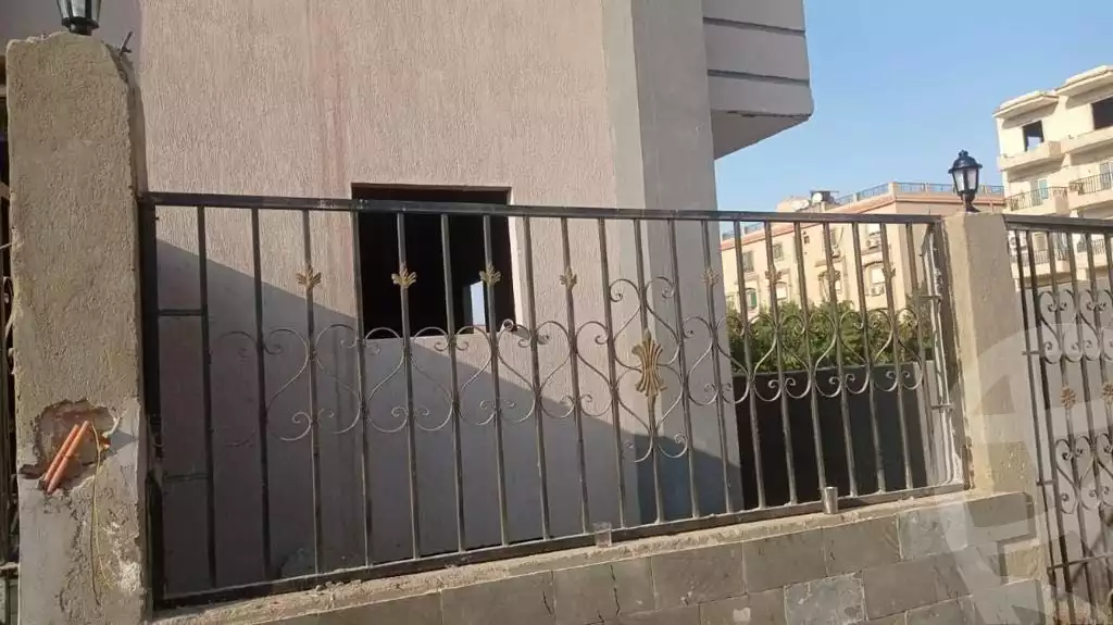 https://aqarmap.com.eg/ar/listing/4193203-for-sale-cairo-el-shorouk-lhy-lthny-shrq-neighborhood-4