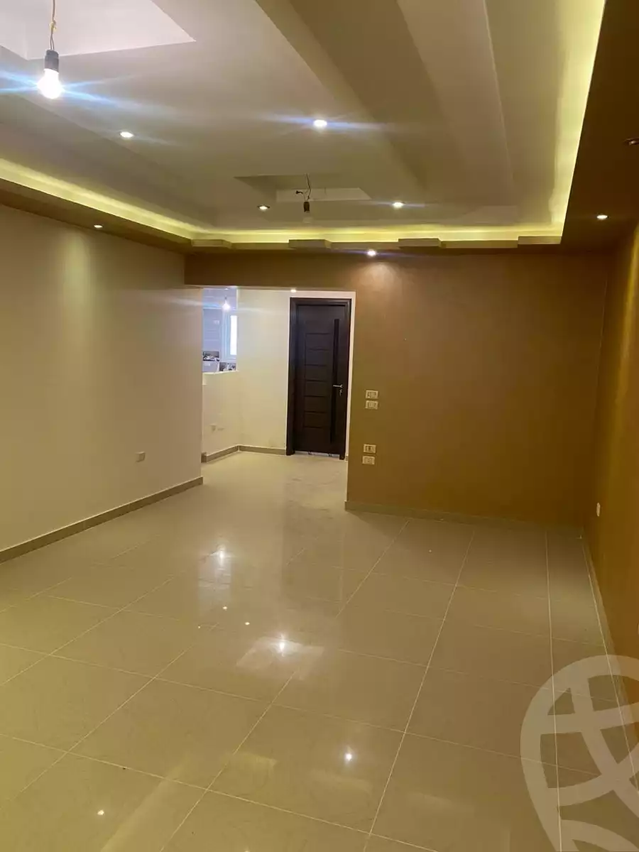 https://aqarmap.com.eg/ar/listing/3690239-for-sale-cairo-6th-of-october-compound-garden-hills