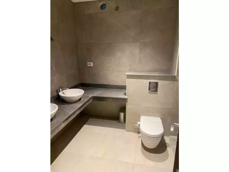 https://aqarmap.com.eg/ar/listing/3691868-for-sale-cairo-el-sheikh-zayed-city-compounds-brj-zyd-wr-llttwyr