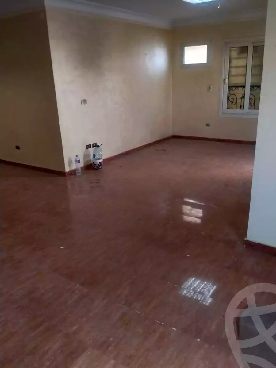 https://aqarmap.com.eg/en/listing/4097130-for-rent-cairo-6th-of-october-el-ahyaa-neighborhood-1st-al-shohadaa-st