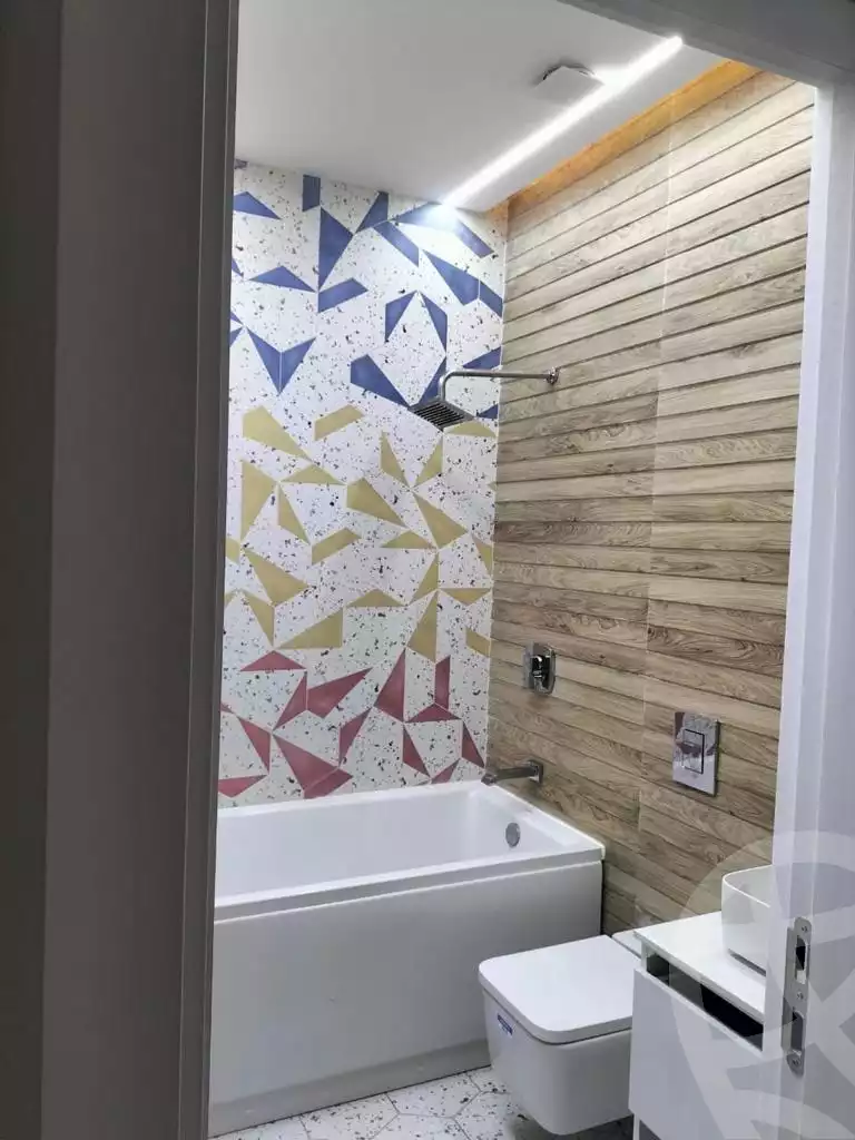 https://aqarmap.com.eg/ar/listing/3694603-for-sale-mdyn-lshrwq-compounds-maadi-view