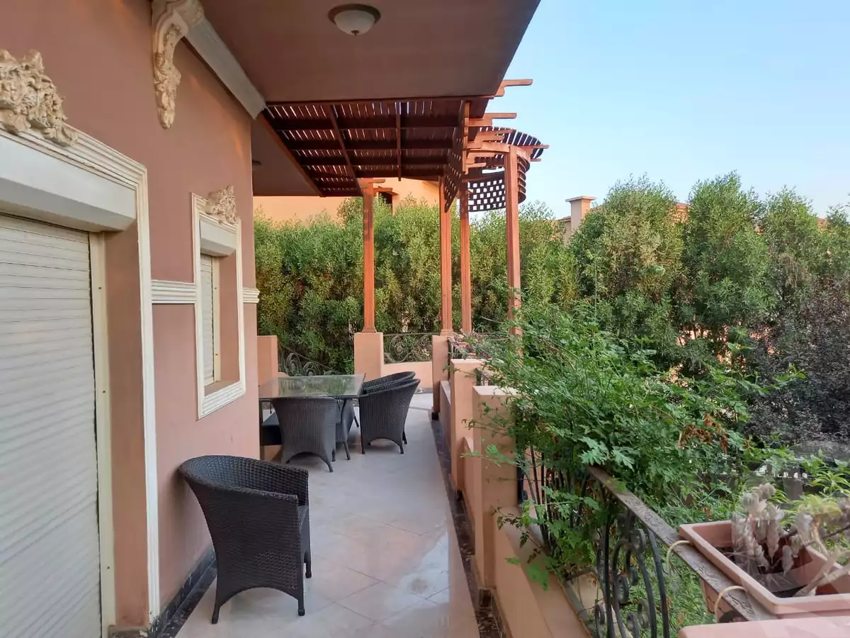 https://aqarmap.com.eg/en/listing/4128581-for-sale-cairo-new-cairo-compounds-moon-valley