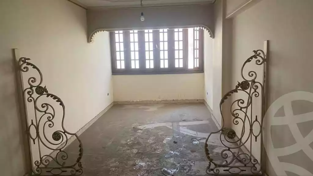 https://aqarmap.com.eg/en/listing/4111036-for-sale-alexandria-ganaklis-el-fath-st