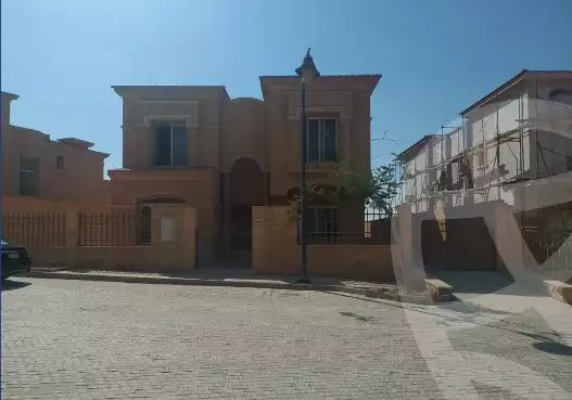 https://aqarmap.com.eg/ar/listing/3723021-for-sale-cairo-el-sheikh-zayed-city-compounds-greens