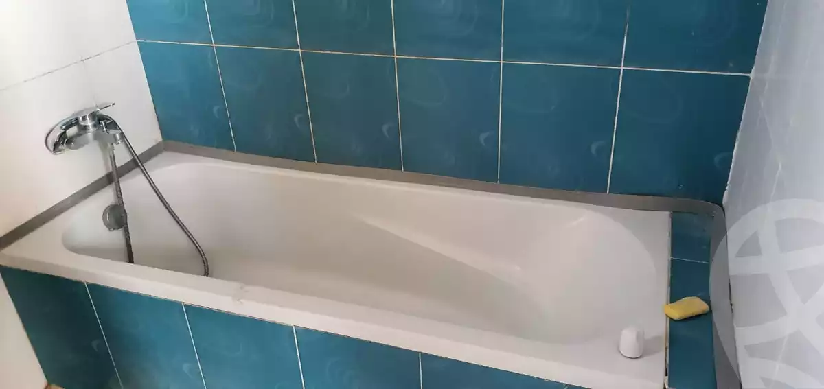 https://aqarmap.com.eg/ar/listing/4042222-for-rent-cairo-new-cairo-compounds-mena-residence
