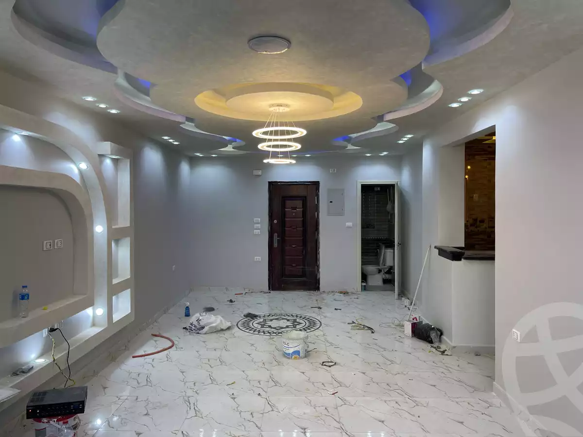 https://aqarmap.com.eg/ar/listing/4081555-for-sale-cairo-heliopolis-gesr-elsuez-el-khamseen-st.