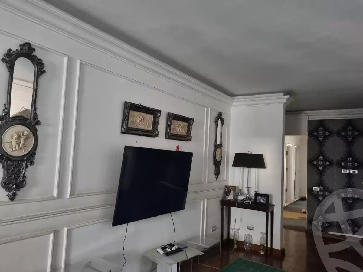 https://aqarmap.com.eg/en/listing/4099270-for-sale-cairo-el-agouza-medan-feniy - el-sad-el-aley