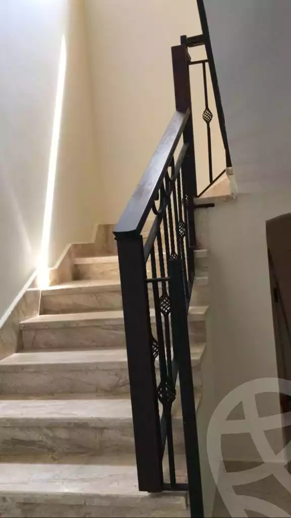 https://aqarmap.com.eg/ar/listing/3757840-for-sale-cairo-el-sheikh-zayed-city-compounds-in-sheikh-zayed-casa