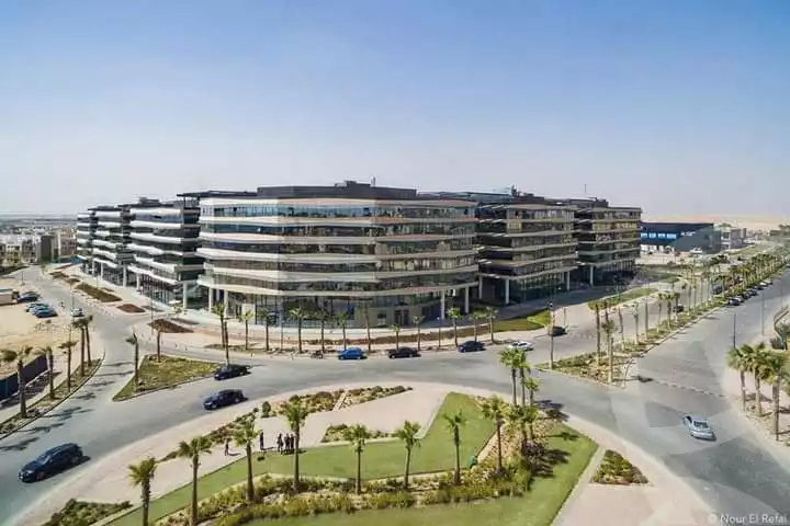 https://aqarmap.com.eg/ar/listing/3758130-for-rent-cairo-el-sheikh-zayed-city-compounds-in-sheikh-zayed-the-polygon